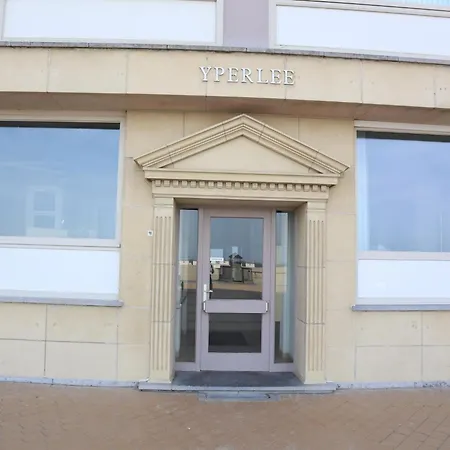 Coastal Comfort With Views, Cleaning Included * Nieuwpoort