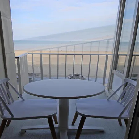 Coastal Comfort With Views, Cleaning Included