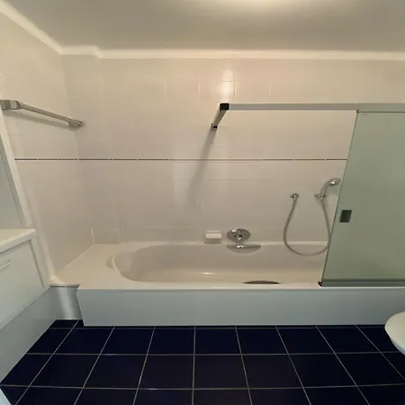 Апартаменты Coastal Comfort With Views, Cleaning Included Ньивпорт